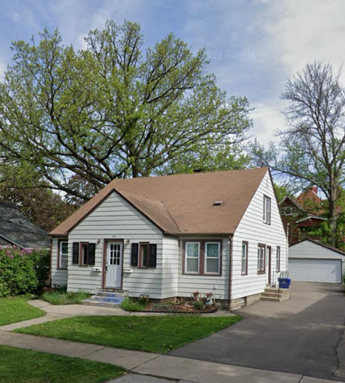 Newly Renovated 3-BR Near Downtown St Paul