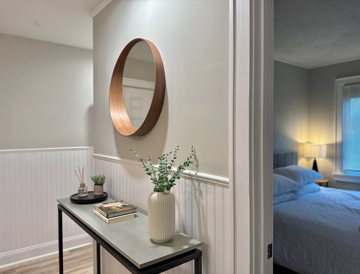 Newly Renovated 3-BR Near Downtown St Paul