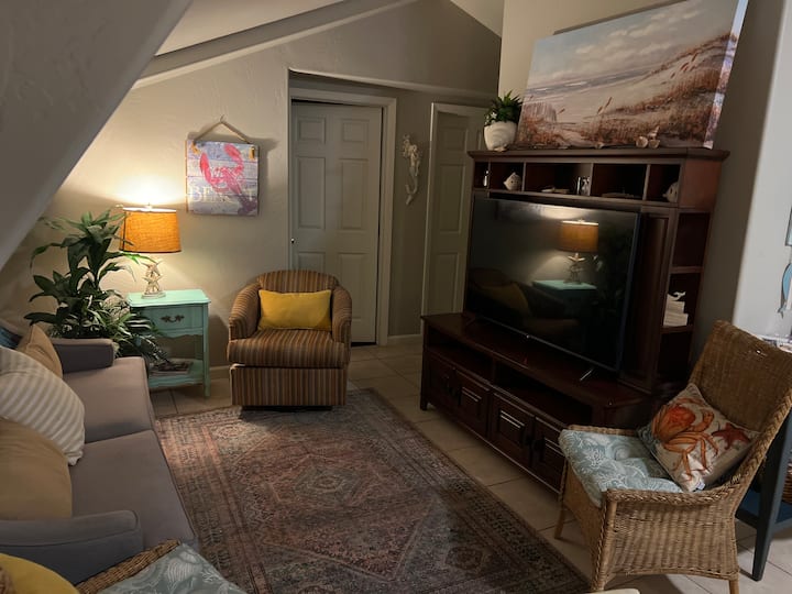 Golf*king Bed*private Deck*fast Wifi*full Kitchen* - Guadalupe, CA