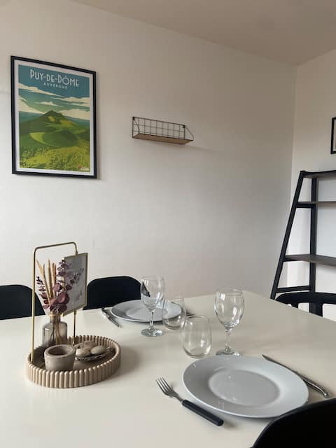 Volcan’Ocre-4 pers-Parking privé-Check in 24/24