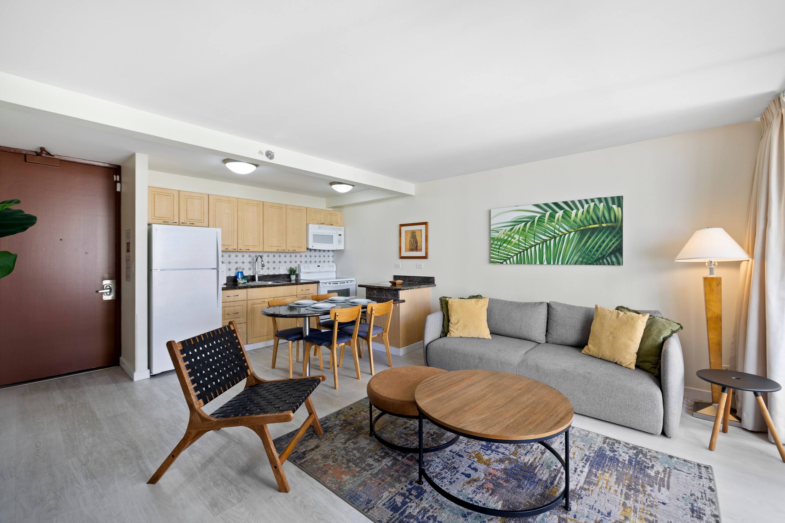 Condo in Honolulu · ★4.68 · 1 bedroom · 2 beds · 1 private bath - Image 4