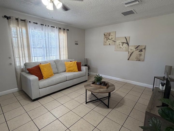 Your Getaway!!🏠 - Temple Terrace, FL