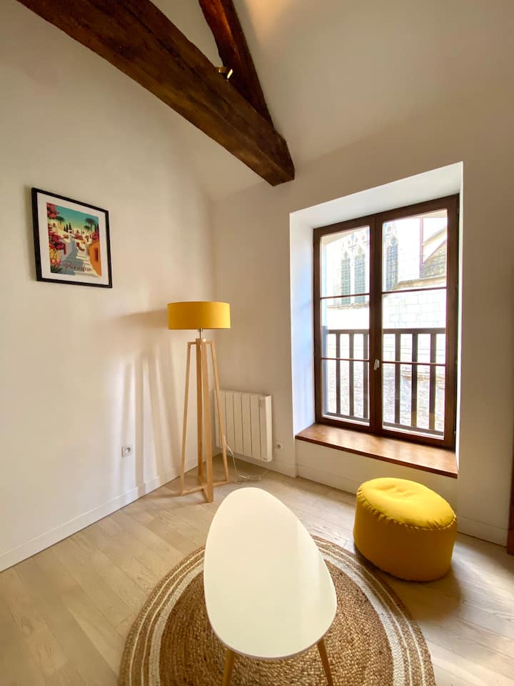 საძინებელი 1