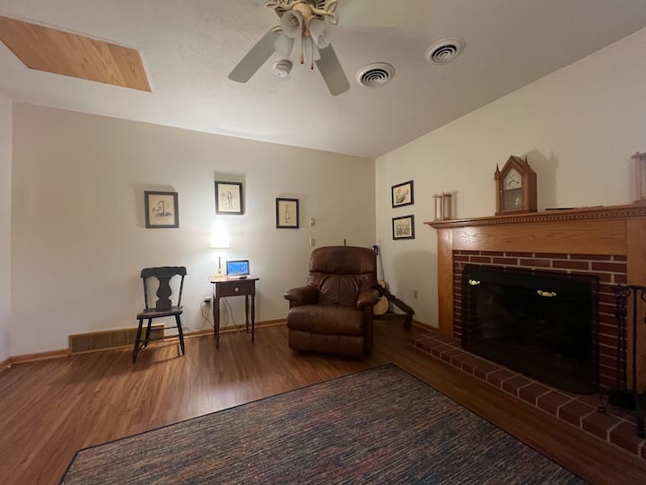 Cozy Guesthouse In The ❤ Of Historic Zoar Village - Bolivar, OH