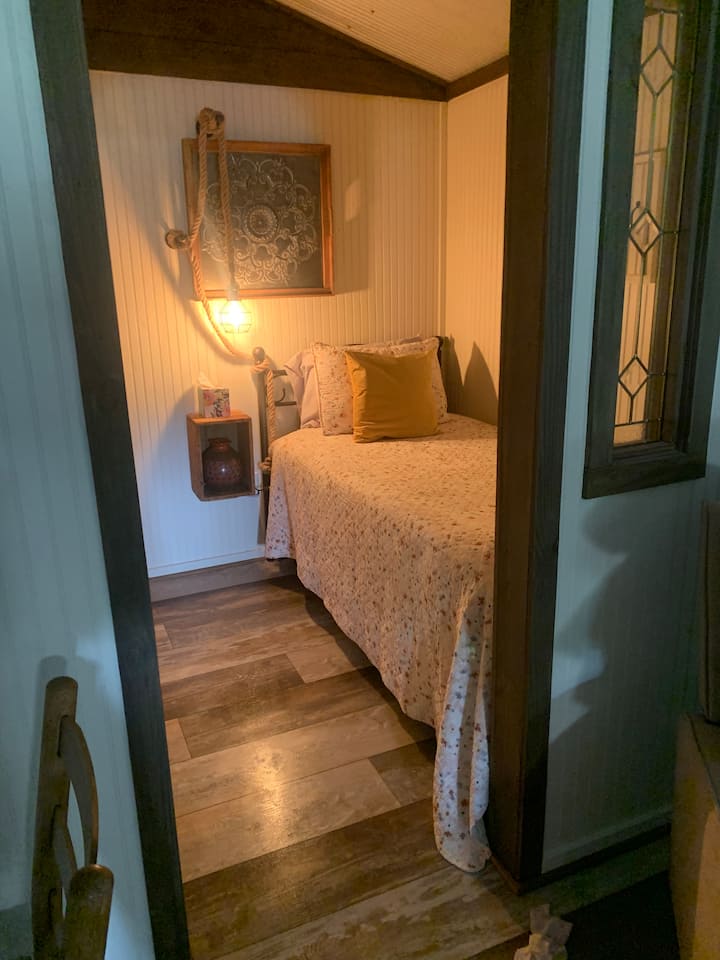 საძინებელი 2