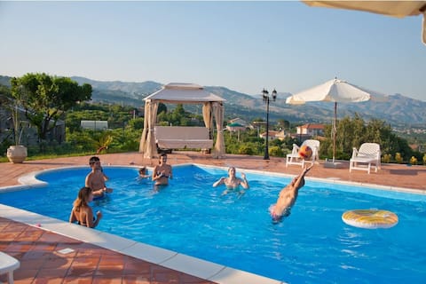 Top performing Airbnb: Villa Trinacria - Taormina, Sea and Etna - SunTrip in Mascali