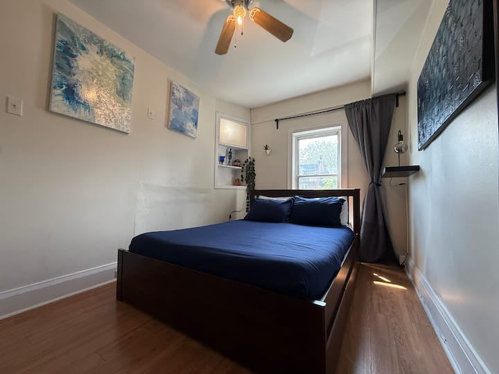 Bright 1 Bedroom Full Kitchen 2 Min To Subway - Toronto