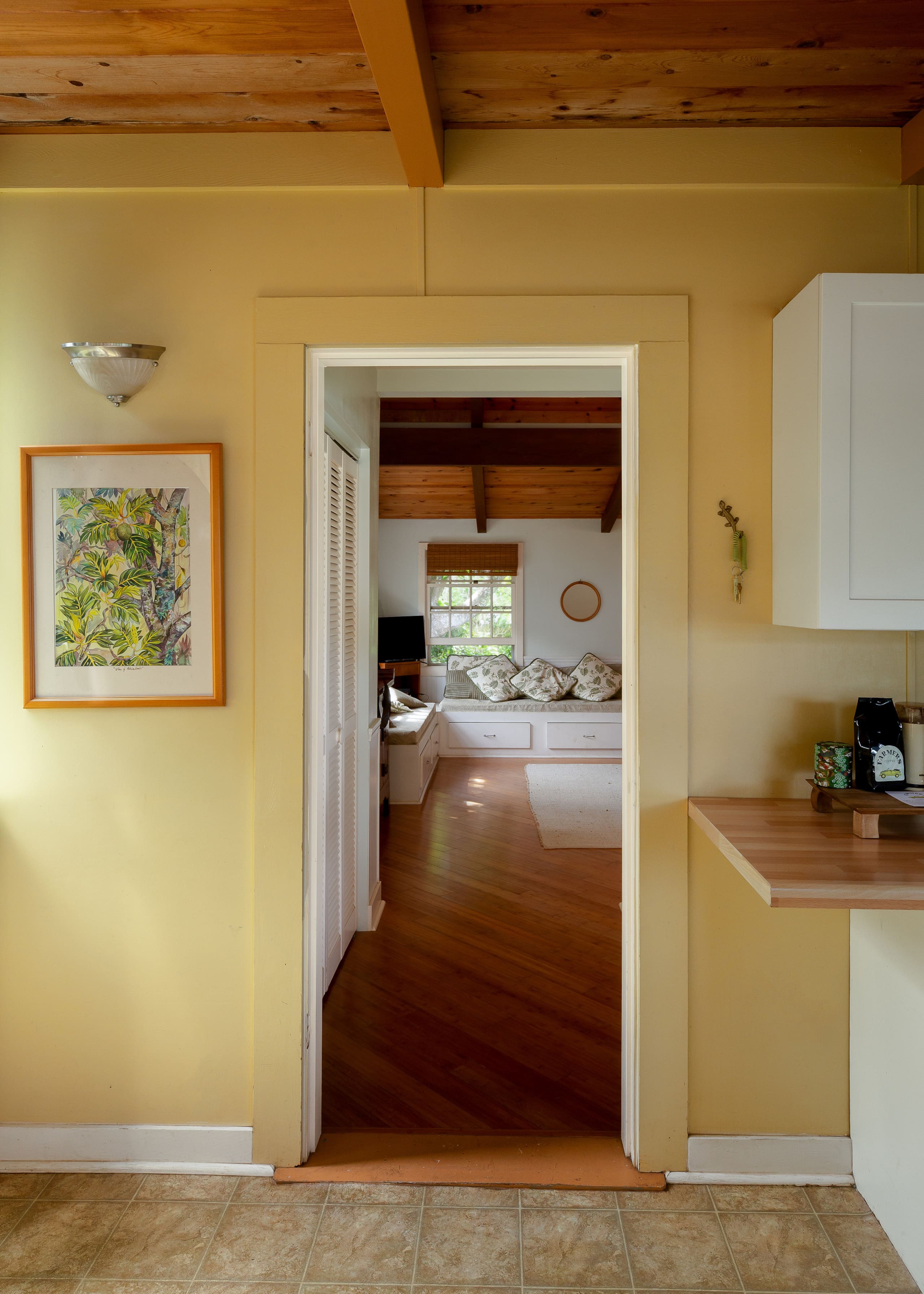 Private Garden Apartment in Historic Waimea Home - Image 5