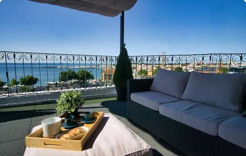 Cascais Seafront Oasis, Rooftop Bliss & Spa Pool