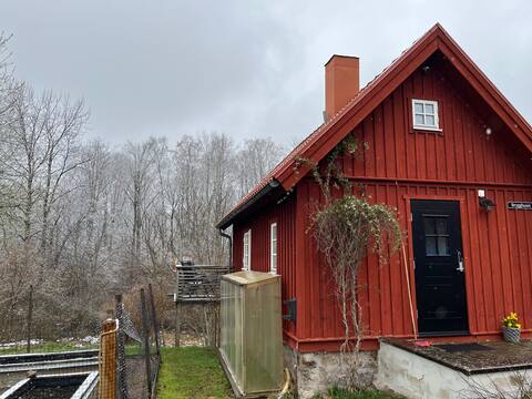 “Brewhouse”, Year-round farm stay, in the middle of town