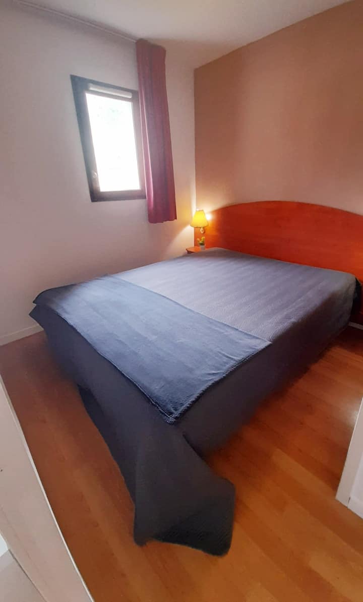 A very comfortable 160x200 bed...