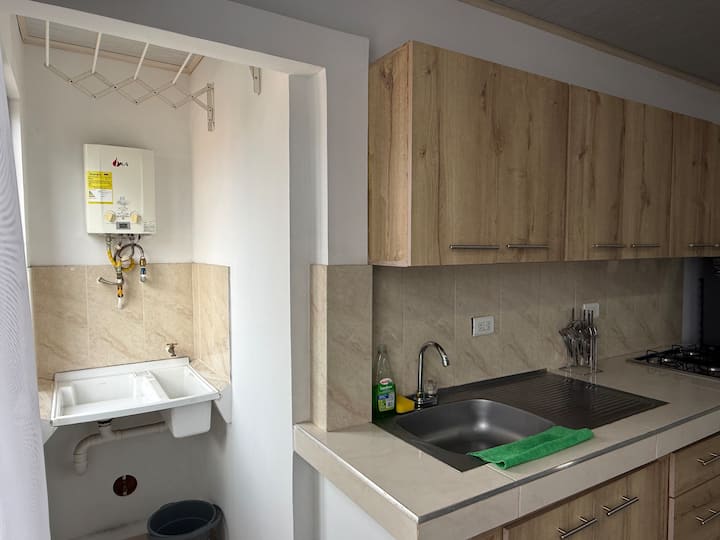 Apartamento Completo, Con Vista Y Central - Pereira, Colombia
