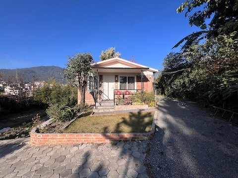 Awesome One BR Cottage in Avocado Garden