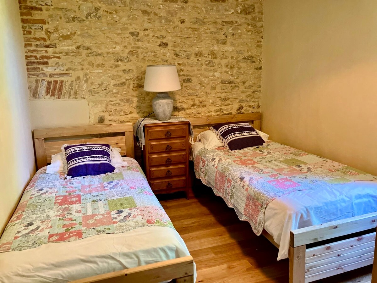 საძინებელი 2