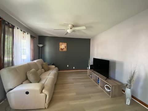 Wonderful 3 bedroom home close to everything