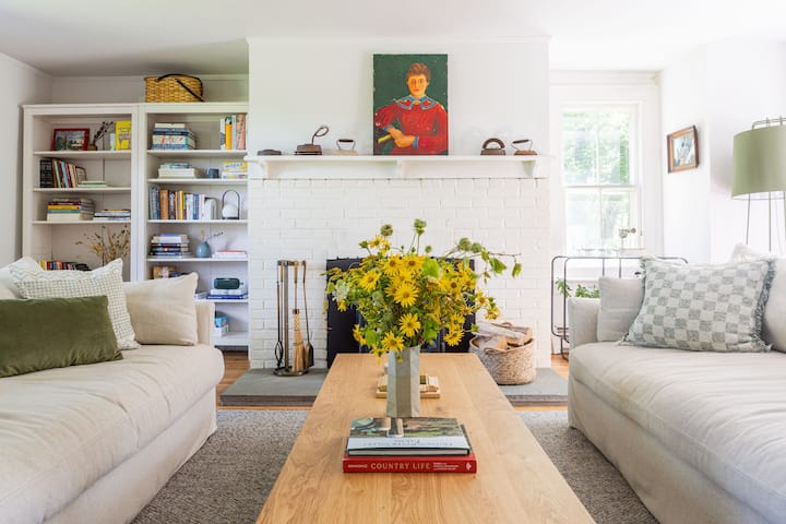 Farmhouse With Fireplace And Mountain Views - カーホンクソン, NY