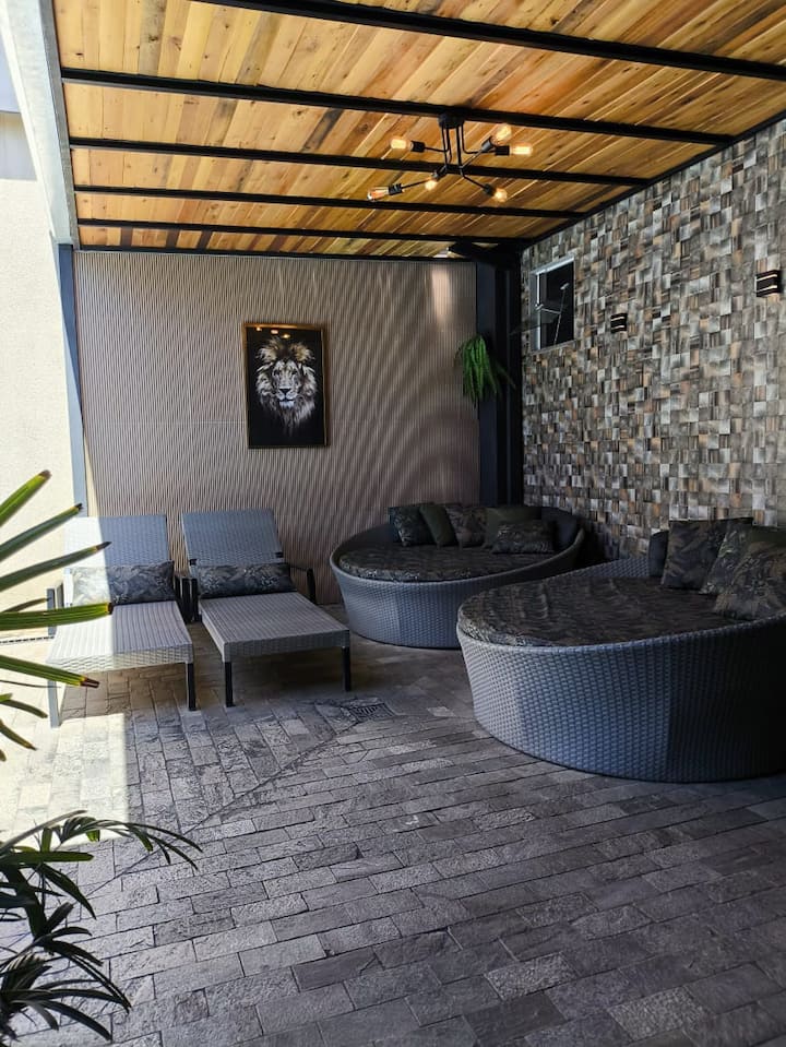 Recanto 2177,espaço Com Piscina, Aconchegante! - Lins