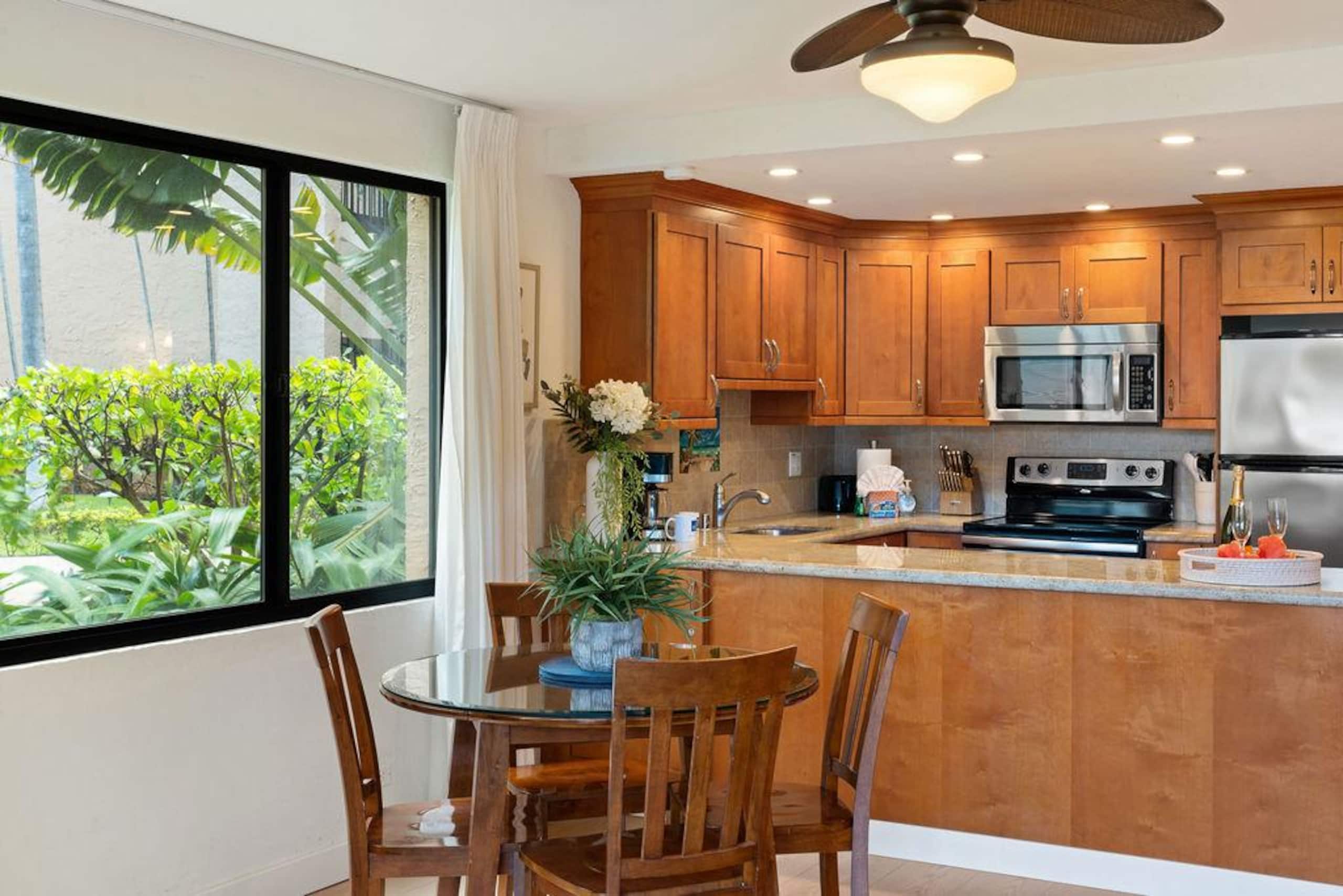 Condo in Lahaina · ★5.0 · 1 bedroom · 2 beds · 1 bath - Image 24