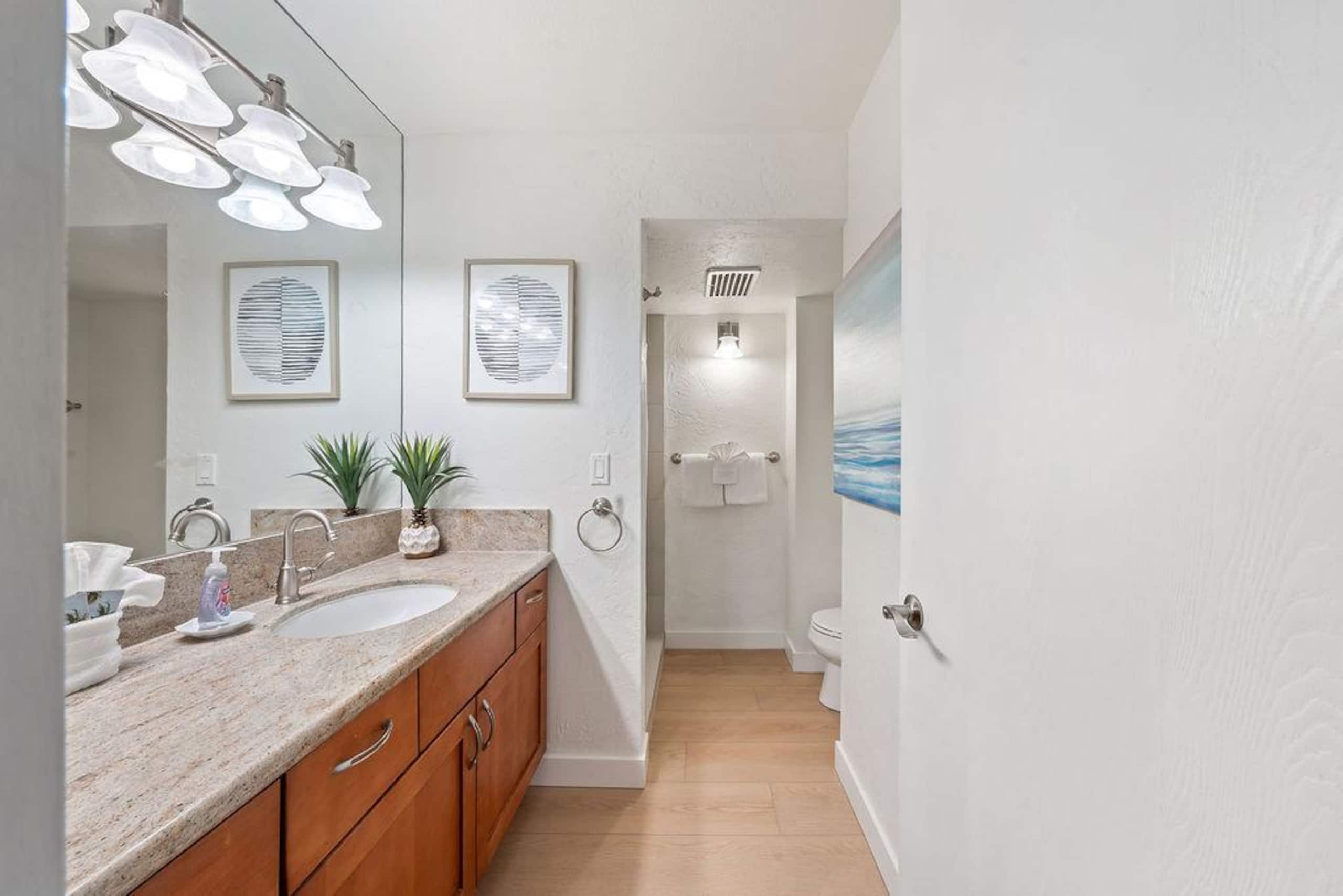 Condo in Lahaina · ★5.0 · 1 bedroom · 2 beds · 1 bath - Image 37