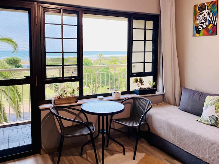 Bliss On The Bay- Surfside Hideaway | Dstv&netflix - Somerset West