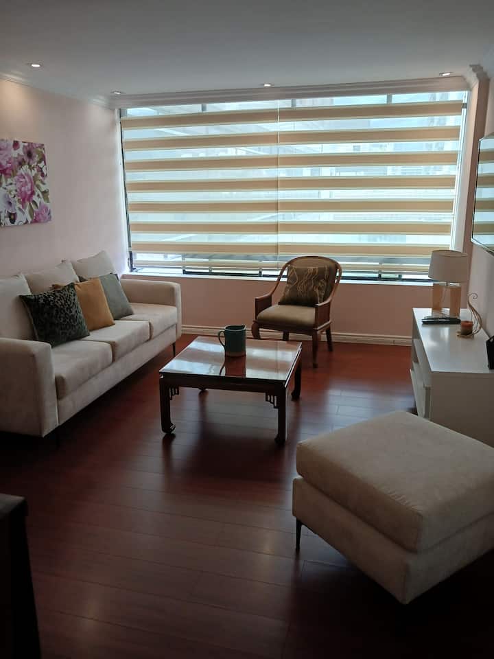 Bella Suite Con Piscina Y Parqueadero, La Carolina - Quito