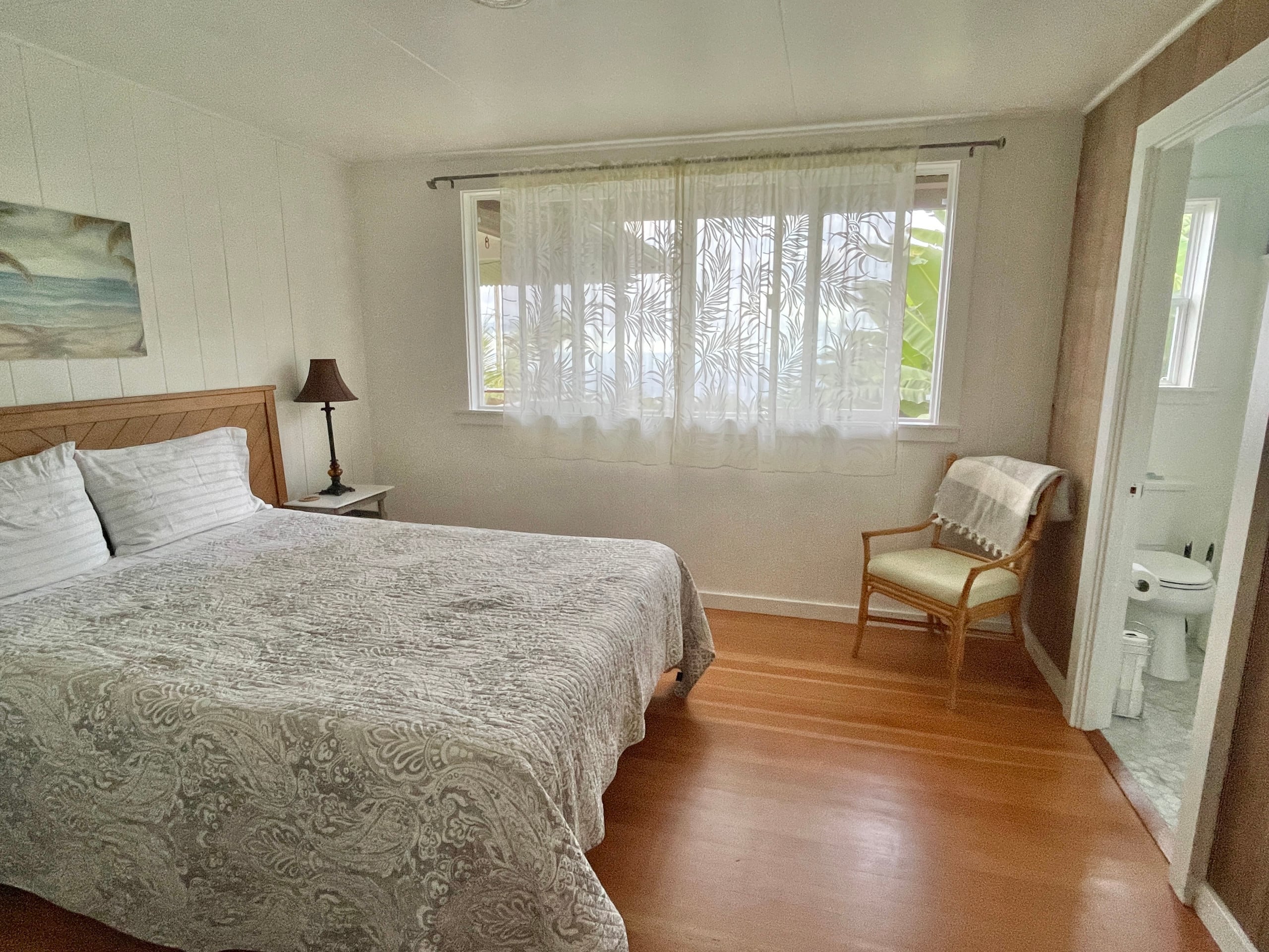 Home in Kealakekua · ★4.93 · 3 bedrooms · 3 beds · 2.5 private baths - Image 2