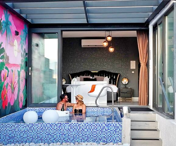 The View Luxe managed Airbnb listing 1