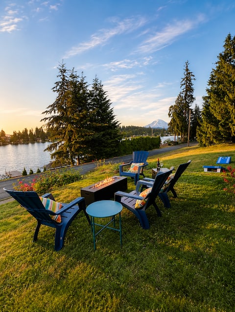 Lakeside Vibes- View- Pool table, 3 bed Lake Tapps