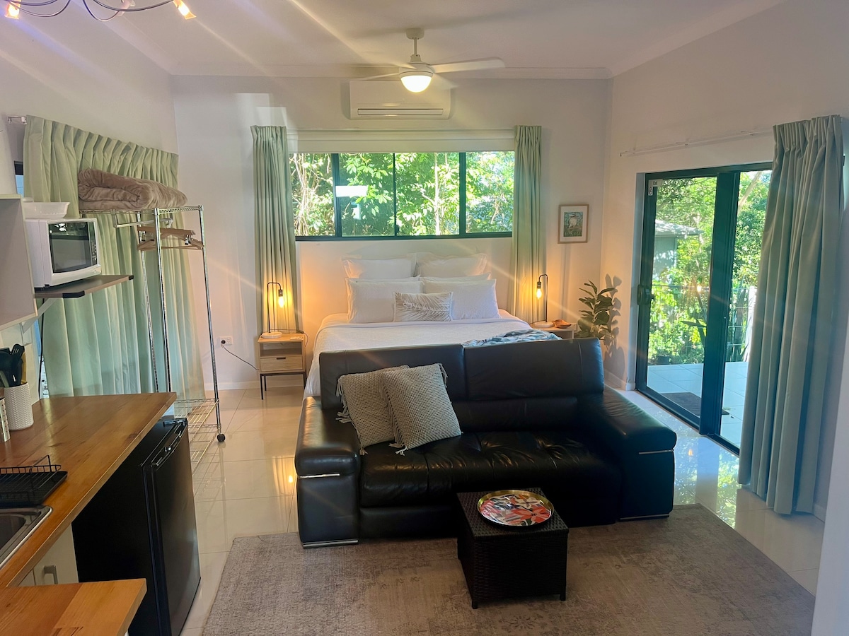 Top performing Airbnb: Best Views in Cairns include a Roof Top Spa in Cairns Regional