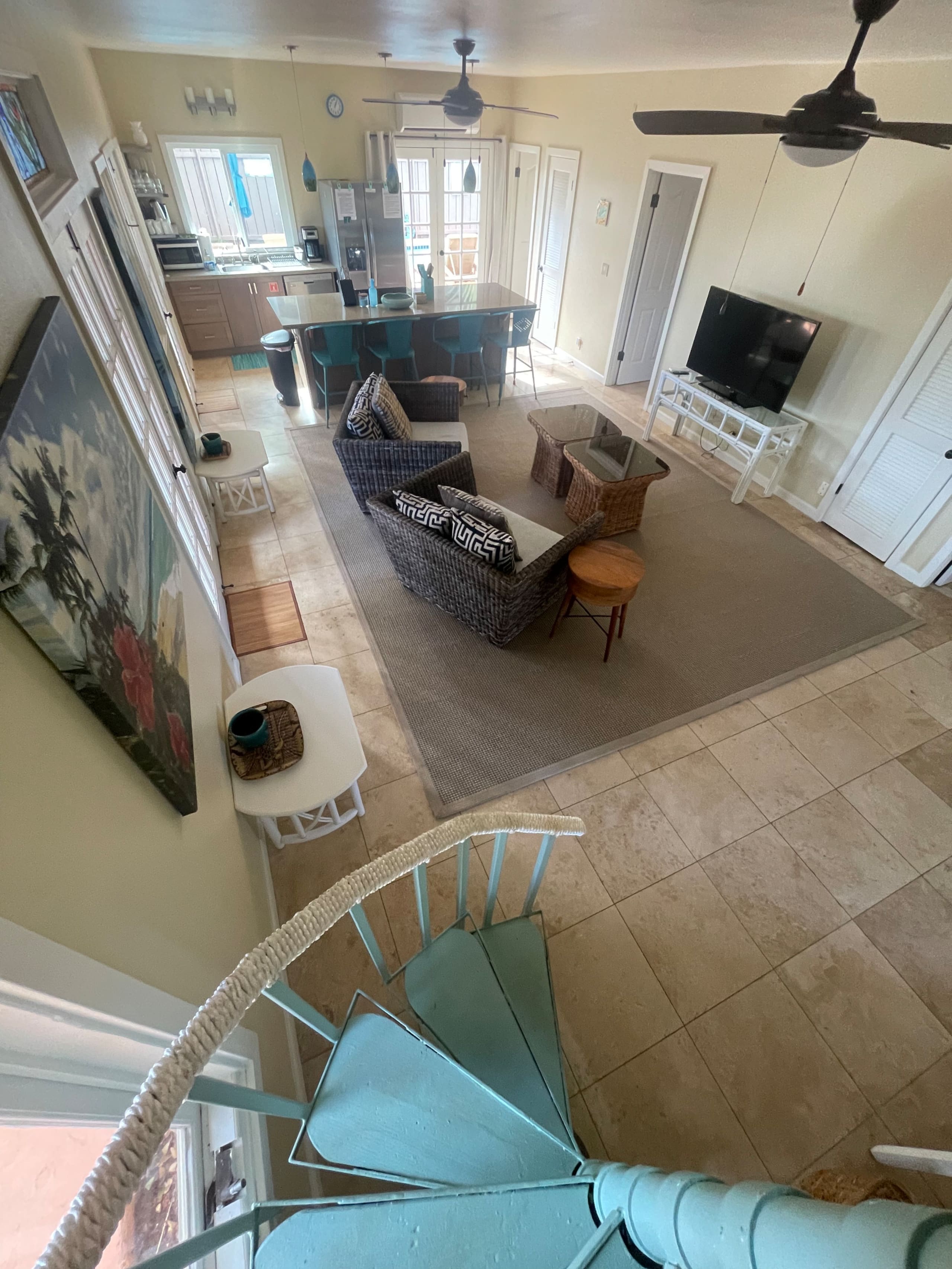 Home in Lahaina · ★4.91 · 4 bedrooms · 4 beds · 2 baths - Image 2