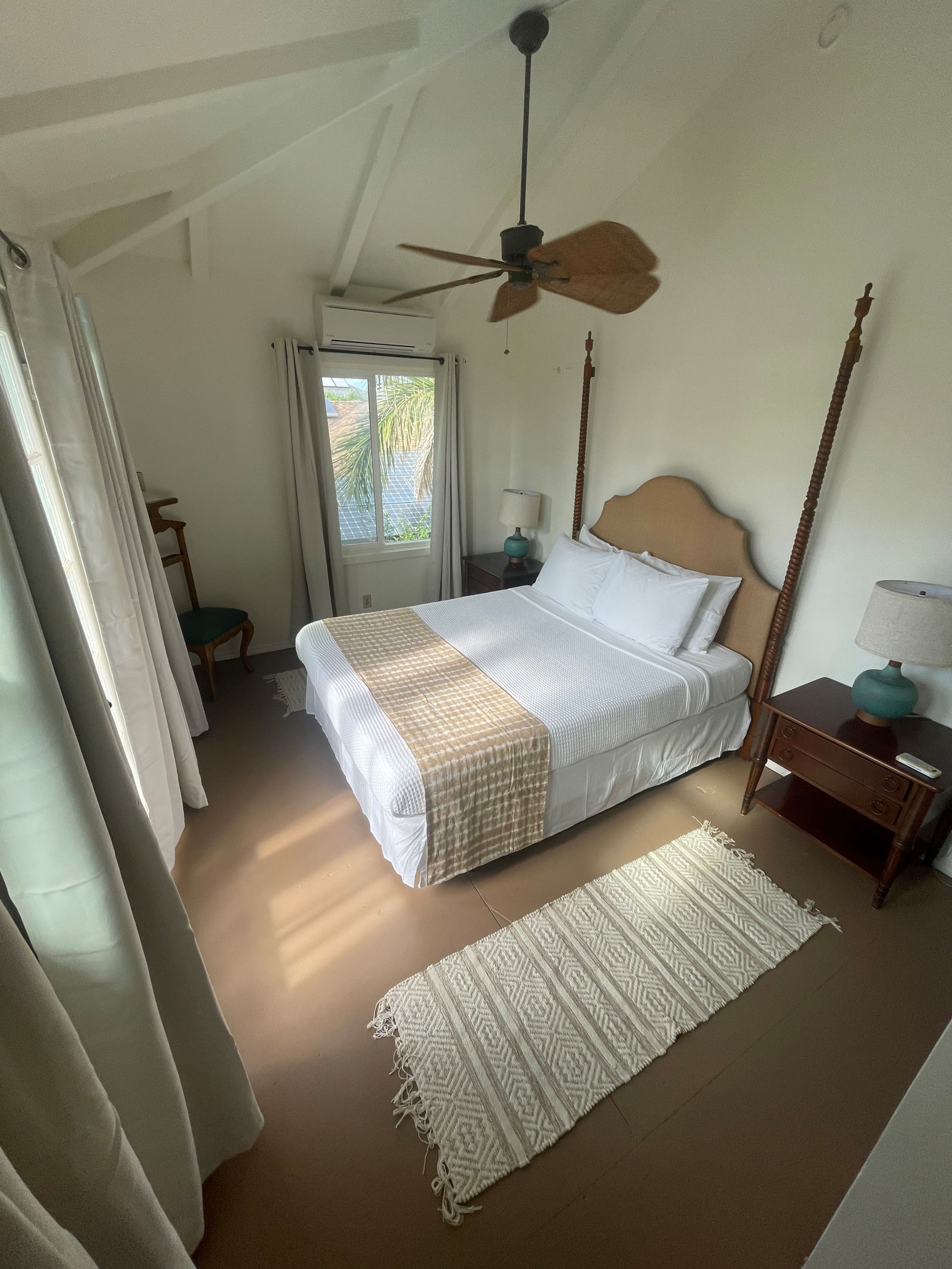 Home in Lahaina · ★4.91 · 4 bedrooms · 4 beds · 2 baths - Image 29