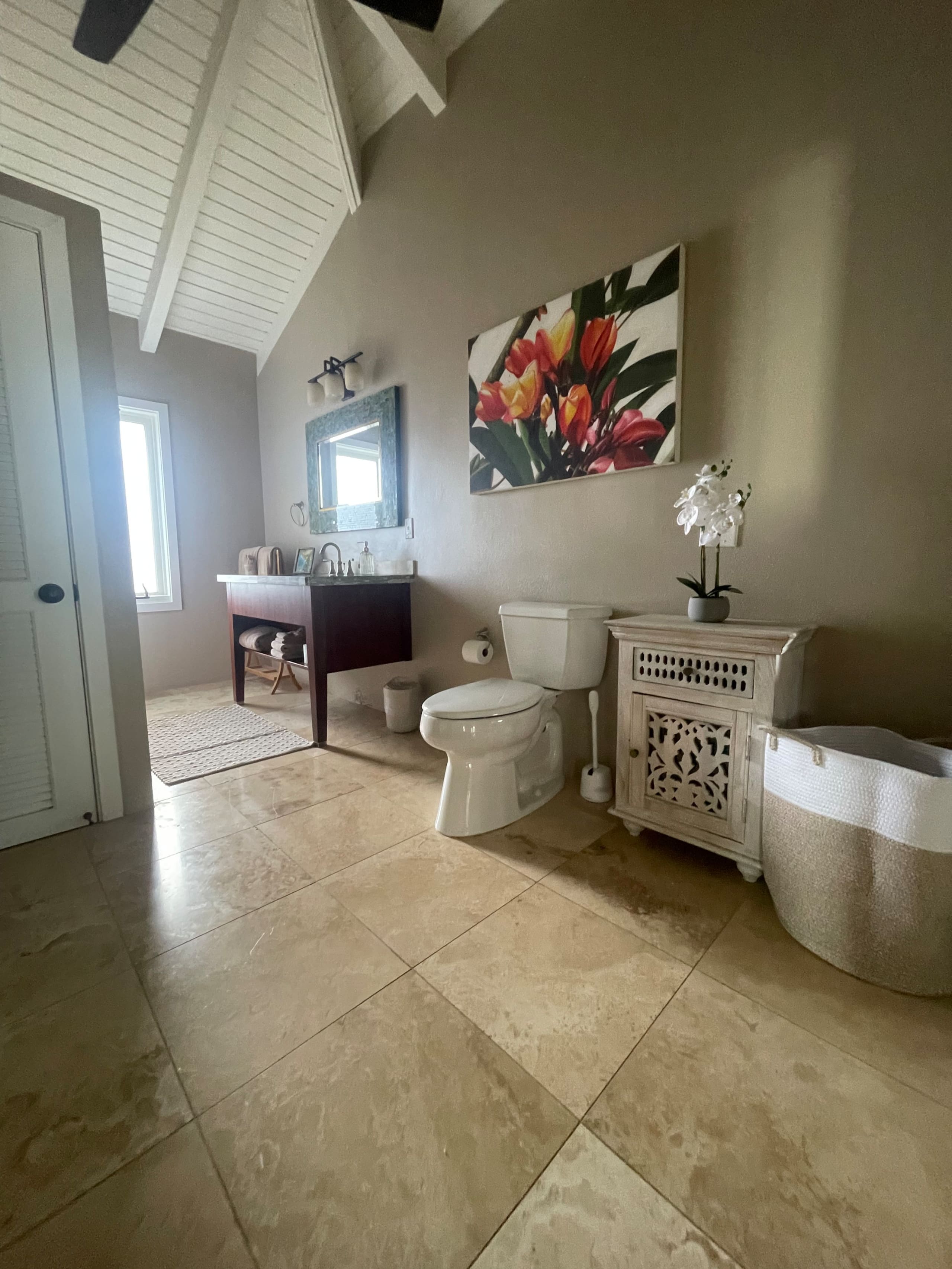 Home in Lahaina · ★4.91 · 4 bedrooms · 4 beds · 2 baths - Image 30