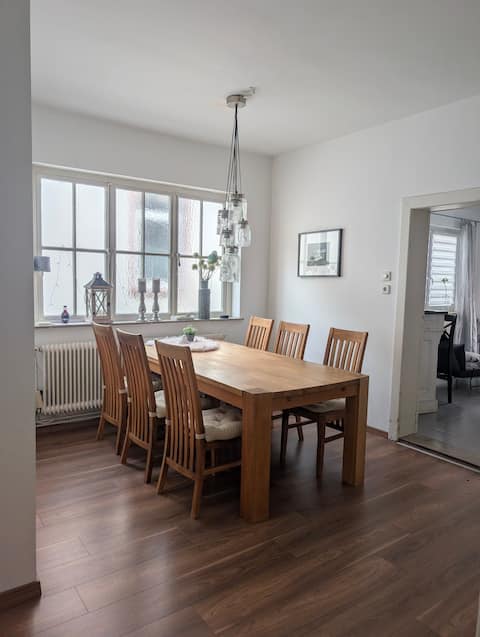 Cozy 80 sqm condo, very central