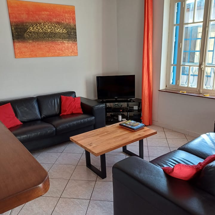 Well-equipped 2-shower Room 2-bedroom Townhouse - Carcassonne