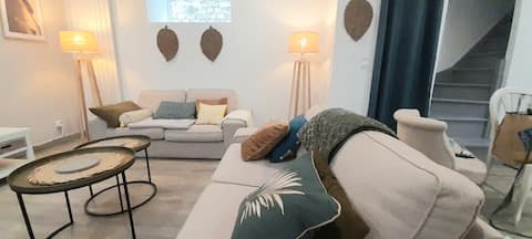 The countryside in town! At the foot of the Parc du Château