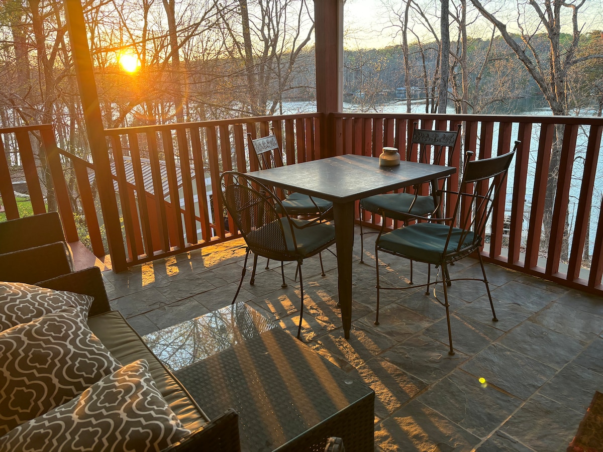 Lake house & dock.  Relax with friends & family.