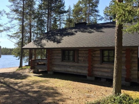 Ylikitka holiday, a log cabin on the shores of Lake Kitkajärvi
