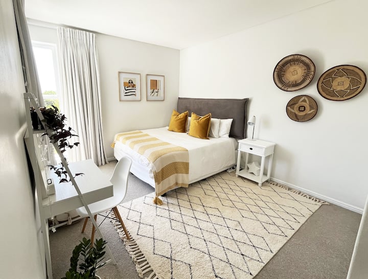 Chumba cha tatu cha kulala kilicho na kitanda aina ya King 