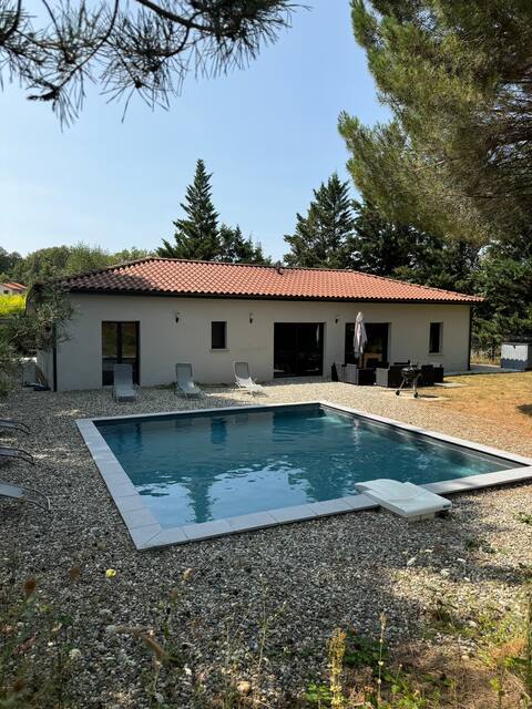 Modern Villa with Private Pool in the heart of the Lot