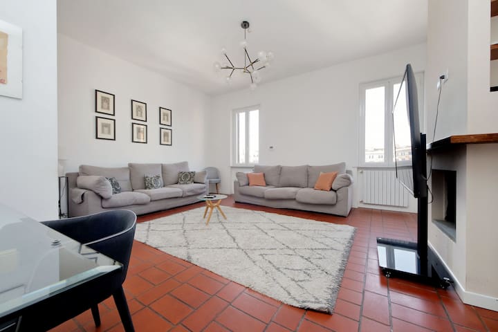 Weekly Rentals managed Airbnb listing 1