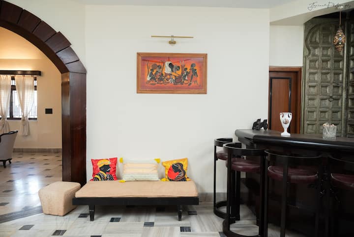 Living room image 4