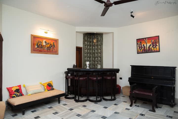 Living room image 3