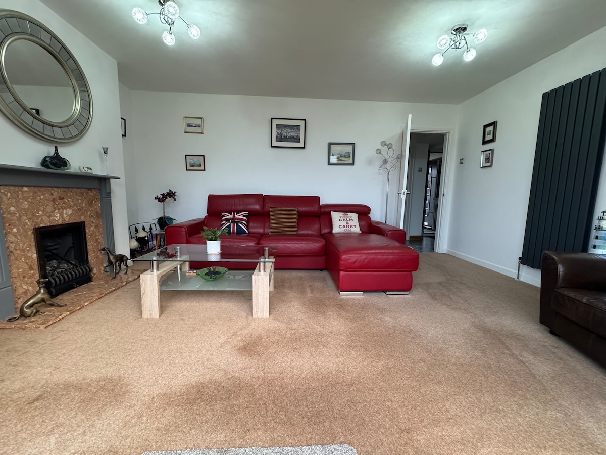 Annonce Airbnb populaire: Stunning 3 Bed House With Breathtaking Views. à Wembury