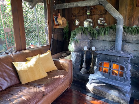 Popular Airbnb listing: Barn&Bridge - Converted barn stay with hot tub in Geelong