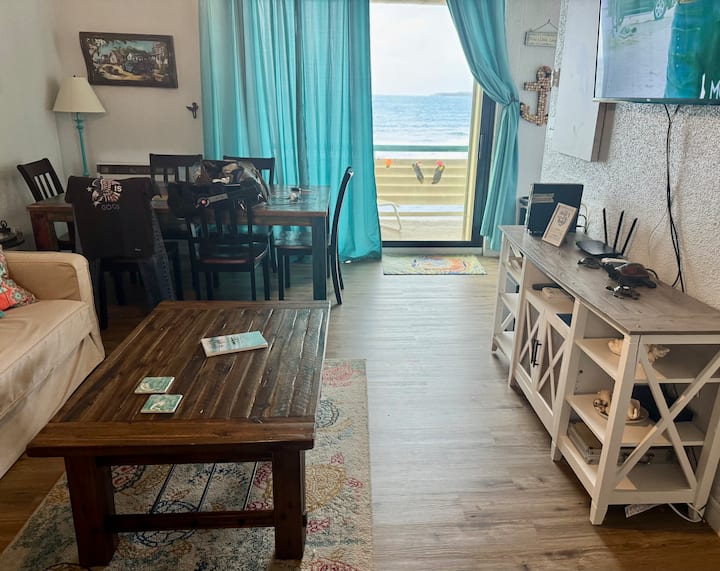 Making Waves, Hear The Ocean From Master Bedroom - Saint Thomas