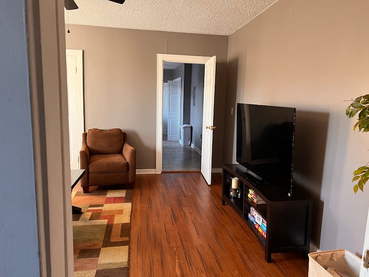 Downtown - Cozy Apartment B In Heart Of Owensboro - Owensboro, KY