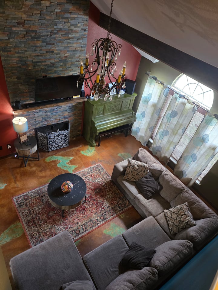 Family Friendly Home With Pool, Hot Tub & Patio! - Leander, TX
