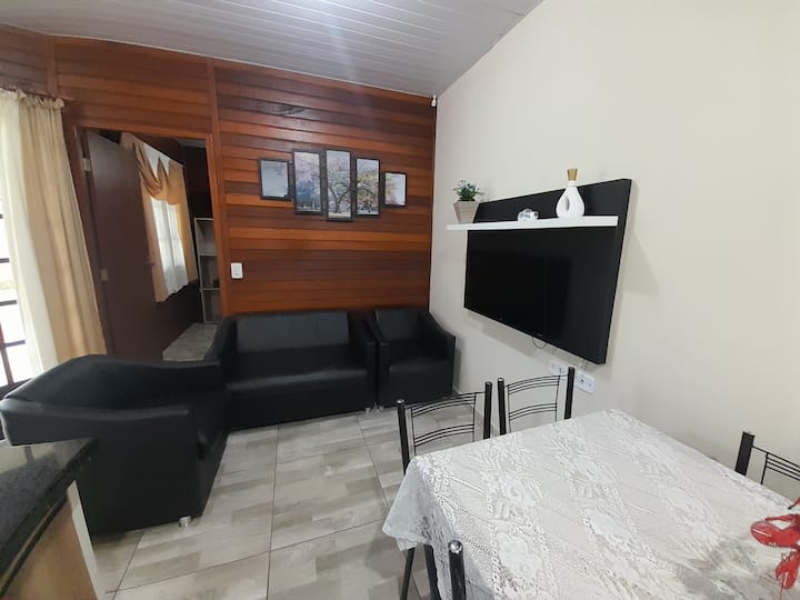 Casa Aconchegante Próximo A Praia, Wi-fi 500mb. - Guaratuba