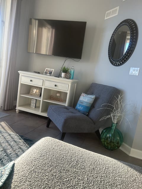 Top Airbnb: Water and Sand LLC, Beautiful Views! NO Guest FEE! in Panama City Beach