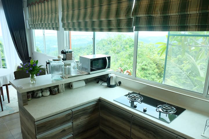Seaview Cottage With Pool Access And Parking - Penampang